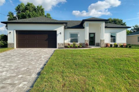 Villa ou maison à vendre à North Port, Floride: 3 chambres, 136.01 m2 № 1392789 - photo 1