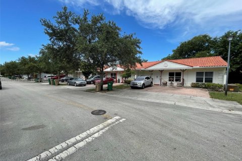 Купить коммерческую недвижимость в Дейви, Флорида № 33387 - фото 29