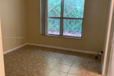 Commercial property in Davie, Florida № 33387 - photo 17