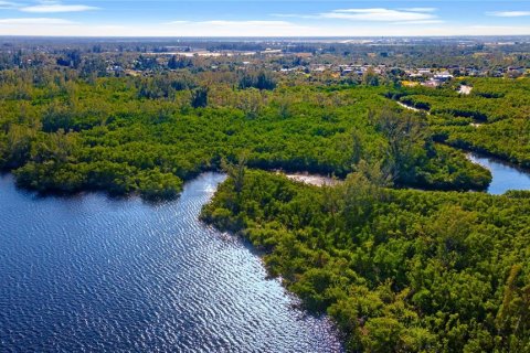 Duplex à vendre à Punta Gorda, Floride: 2 chambres, 102.66 m2 № 1219378 - photo 30