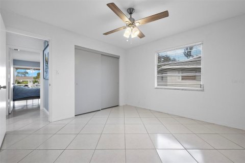 Dúplex en venta en Punta Gorda, Florida, 2 dormitorios, 102.66 m2 № 1219378 - foto 18