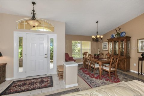 Villa ou maison à vendre à Beverly Hills, Floride: 3 chambres, 165.09 m2 № 1343033 - photo 6