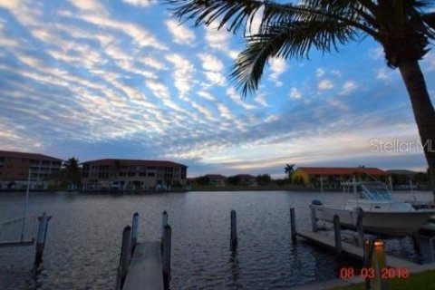 Condo in Punta Gorda, Florida, 2 bedrooms  № 1342962 - photo 2