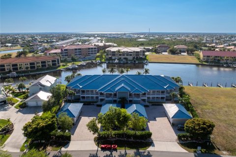 Copropriété à vendre à Punta Gorda, Floride: 2 chambres, 155.15 m2 № 1342962 - photo 30