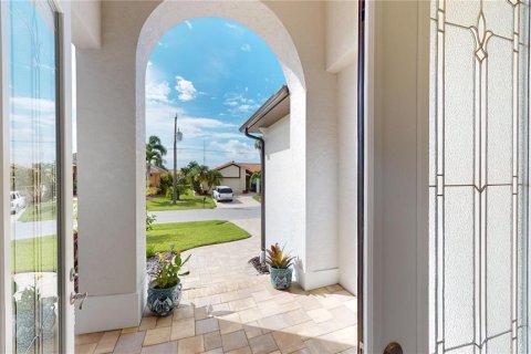 Villa ou maison à vendre à Punta Gorda, Floride: 3 chambres, 205.69 m2 № 1307609 - photo 3