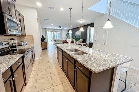 Villa ou maison à vendre à Kissimmee, Floride: 6 chambres, 291.9 m2 № 1307559 - photo 8