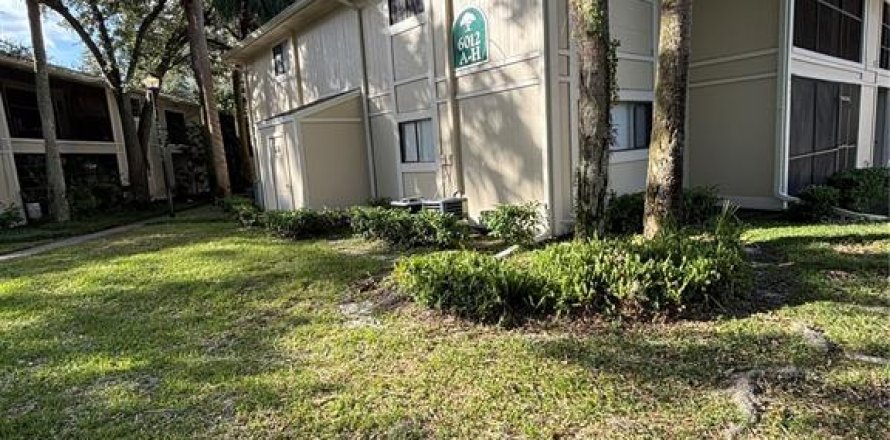 Condominio en Temple Terrace, Florida, 3 dormitorios  № 1414737