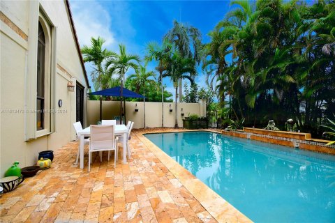 House in Boca Raton, Florida 2 bedrooms, 179.86 sq.m. № 1270522 - photo 27