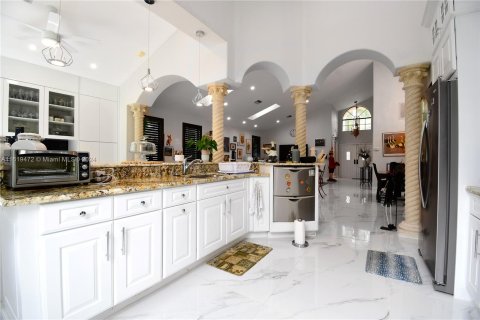 Villa ou maison à vendre à Boca Raton, Floride: 2 chambres, 179.86 m2 № 1270522 - photo 11