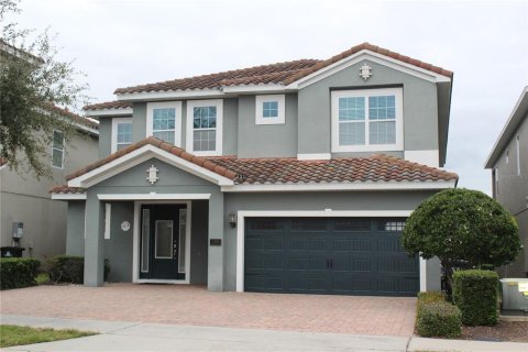 Casa en venta en Kissimmee, Florida, 9 dormitorios, 430.14 m2 № 1327307 - foto 1