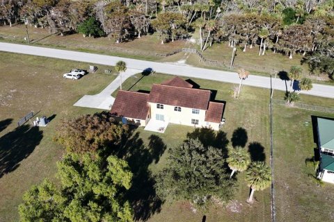 Villa ou maison à vendre à Okeechobee, Floride: 4 chambres, 408.77 m2 № 925792 - photo 7