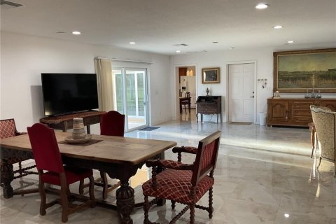 Casa en venta en Okeechobee, Florida, 4 dormitorios, 408.77 m2 № 925792 - foto 14