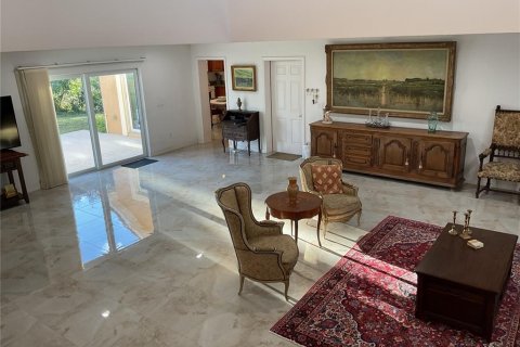 Villa ou maison à vendre à Okeechobee, Floride: 4 chambres, 408.77 m2 № 925792 - photo 17
