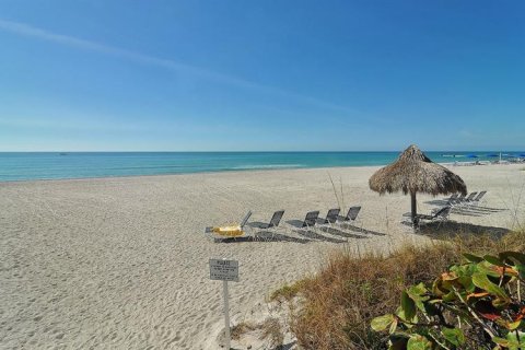 Copropriété à louer à Longboat Key, Floride: 2 chambres, 140.56 m2 № 221077 - photo 4