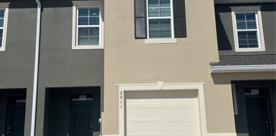 Townhouse in Davenport, Florida 3 bedrooms, 155.43 sq.m. № 1350286