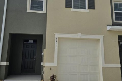 Townhouse in Davenport, Florida 3 bedrooms, 155.43 sq.m. № 1350286 - photo 2