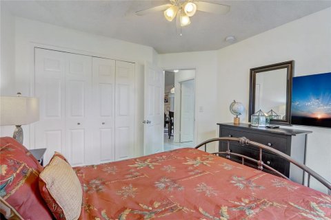 Villa ou maison à vendre à Kissimmee, Floride: 4 chambres, 189.24 m2 № 1350317 - photo 21