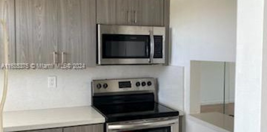 Condo in Sunrise, Florida, 1 bedroom  № 1305038