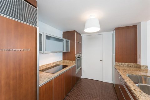 Condo in Sunny Isles Beach, Florida, 2 bedrooms  № 1305037 - photo 6