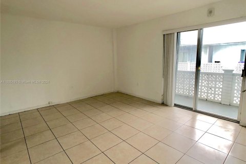 Copropriété à vendre à Miami Beach, Floride: 1 chambre, 61.97 m2 № 1305042 - photo 8