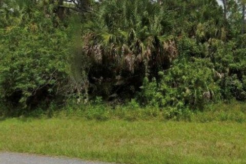 Terreno en venta en Port Charlotte, Florida № 790038 - foto 1