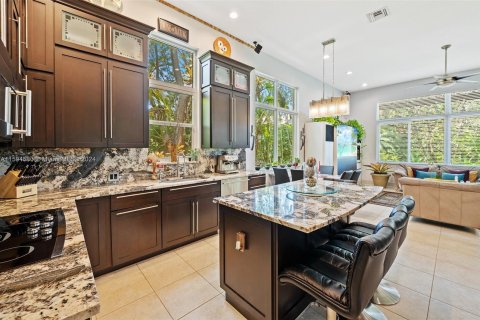 Casa en venta en Miramar, Florida, 4 dormitorios, 229.47 m2 № 1189020 - foto 24