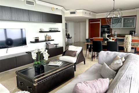 Condominio en alquiler en Hallandale Beach, Florida, 2 dormitorios, 135.45 m2 № 1150705 - foto 22