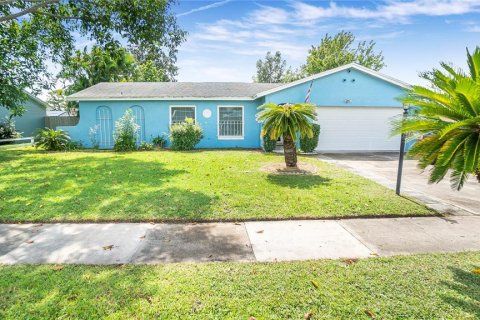 Villa ou maison à vendre à Orlando, Floride: 3 chambres, 139.35 m2 № 1379625 - photo 1