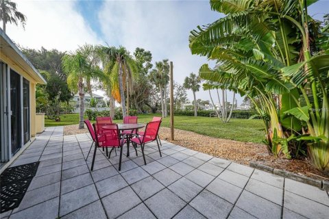 Villa ou maison à louer à Englewood, Floride: 2 chambres, 142.88 m2 № 1343211 - photo 11