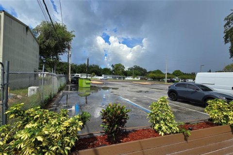 Immobilier commercial à vendre à Orlando, Floride: 346.25 m2 № 1343210 - photo 13