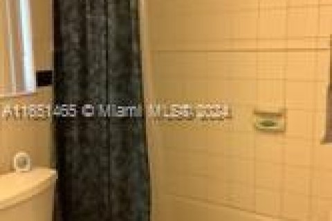 Condominio en venta en Sunrise, Florida, 1 dormitorio, 59.46 m2 № 1333629 - foto 12