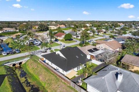 Villa ou maison à vendre à Jupiter, Floride: 4 chambres, 222.78 m2 № 987251 - photo 8