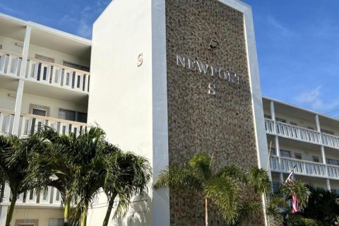 Condominio en venta en Deerfield Beach, Florida, 2 dormitorios, 79.9 m2 № 1132970 - foto 1