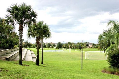 Villa ou maison à vendre à Kissimmee, Floride: 9 chambres, 405.33 m2 № 1302001 - photo 13