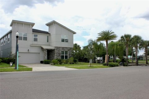 House in SOLARA RESORT in Kissimmee, Florida 9 bedrooms, 405.33 sq.m. № 1302001 - photo 2