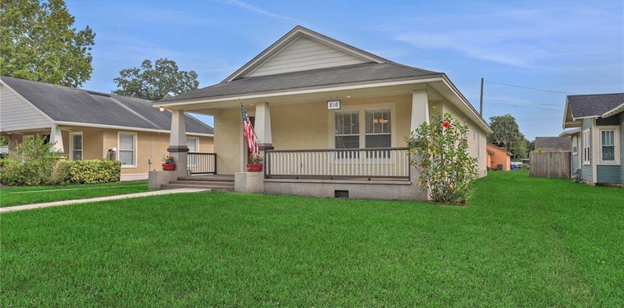 House in Lakeland, Florida 3 bedrooms, 133.31 sq.m. № 1351131