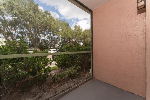 Condo in Altamonte Springs, Florida, 1 bedroom  № 1373951 - photo 13