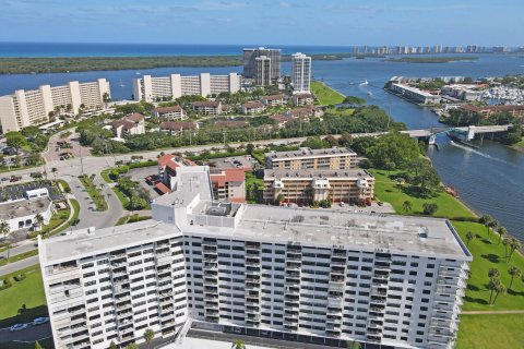 Condominio en venta en North Palm Beach, Florida, 2 dormitorios, 106.19 m2 № 1100380 - foto 20