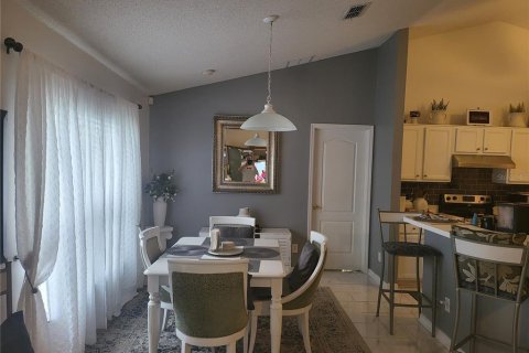 Villa ou maison à vendre à Kissimmee, Floride: 4 chambres, 160.26 m2 № 1297046 - photo 14