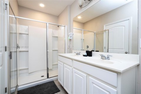 Touwnhouse à vendre à Davenport, Floride: 5 chambres, 228.54 m2 № 1239219 - photo 30