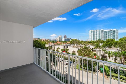 Copropriété à vendre à Aventura, Floride: 1 chambre, 99.03 m2 № 1318871 - photo 23