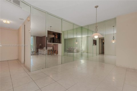 Copropriété à vendre à Aventura, Floride: 1 chambre, 99.03 m2 № 1318871 - photo 9