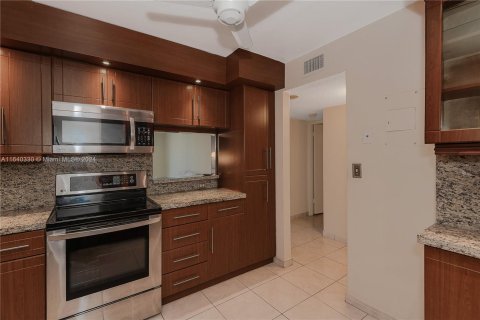 Copropriété à vendre à Aventura, Floride: 1 chambre, 99.03 m2 № 1318871 - photo 15