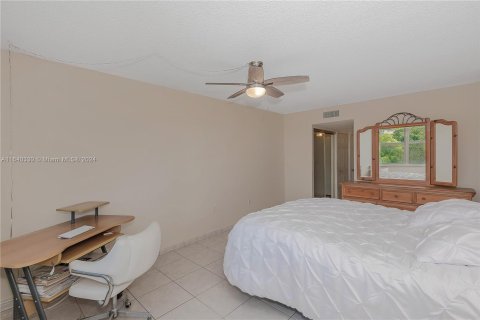 Copropriété à vendre à Aventura, Floride: 1 chambre, 99.03 m2 № 1318871 - photo 17