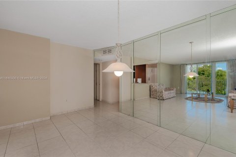 Copropriété à vendre à Aventura, Floride: 1 chambre, 99.03 m2 № 1318871 - photo 10