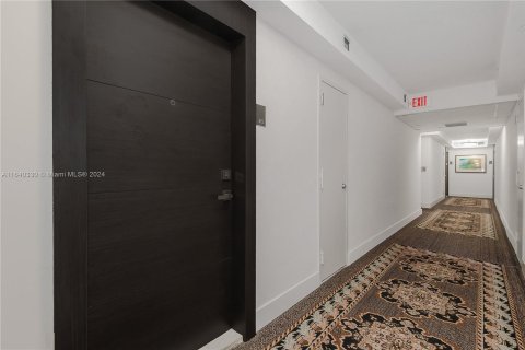 Condo in Aventura, Florida, 1 bedroom  № 1318871 - photo 4