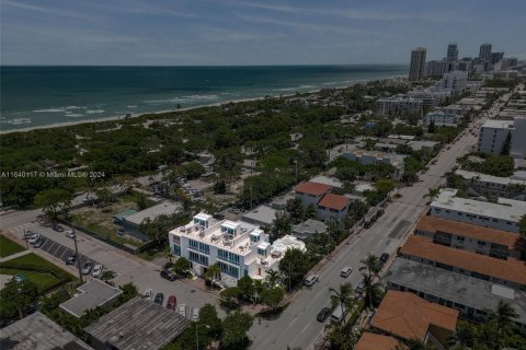 Condominio en venta en Miami Beach, Florida, 12 dormitorios, 890.65 m2 № 1318869 - foto 23