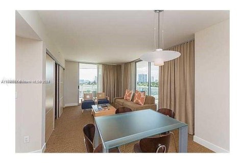 Copropriété à vendre à Sunny Isles Beach, Floride: 2 chambres, 139.07 m2 № 1306431 - photo 11