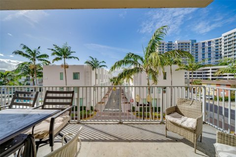 Condominio en venta en Hollywood, Florida, 2 dormitorios, 99.96 m2 № 965136 - foto 29