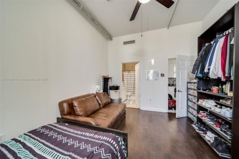 Condominio en venta en Hollywood, Florida, 2 dormitorios, 99.96 m2 № 965136 - foto 8